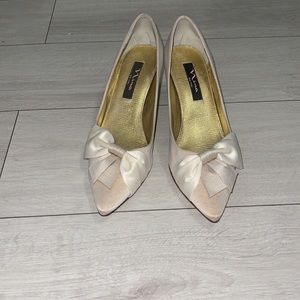 Nude pink bow kitten heels